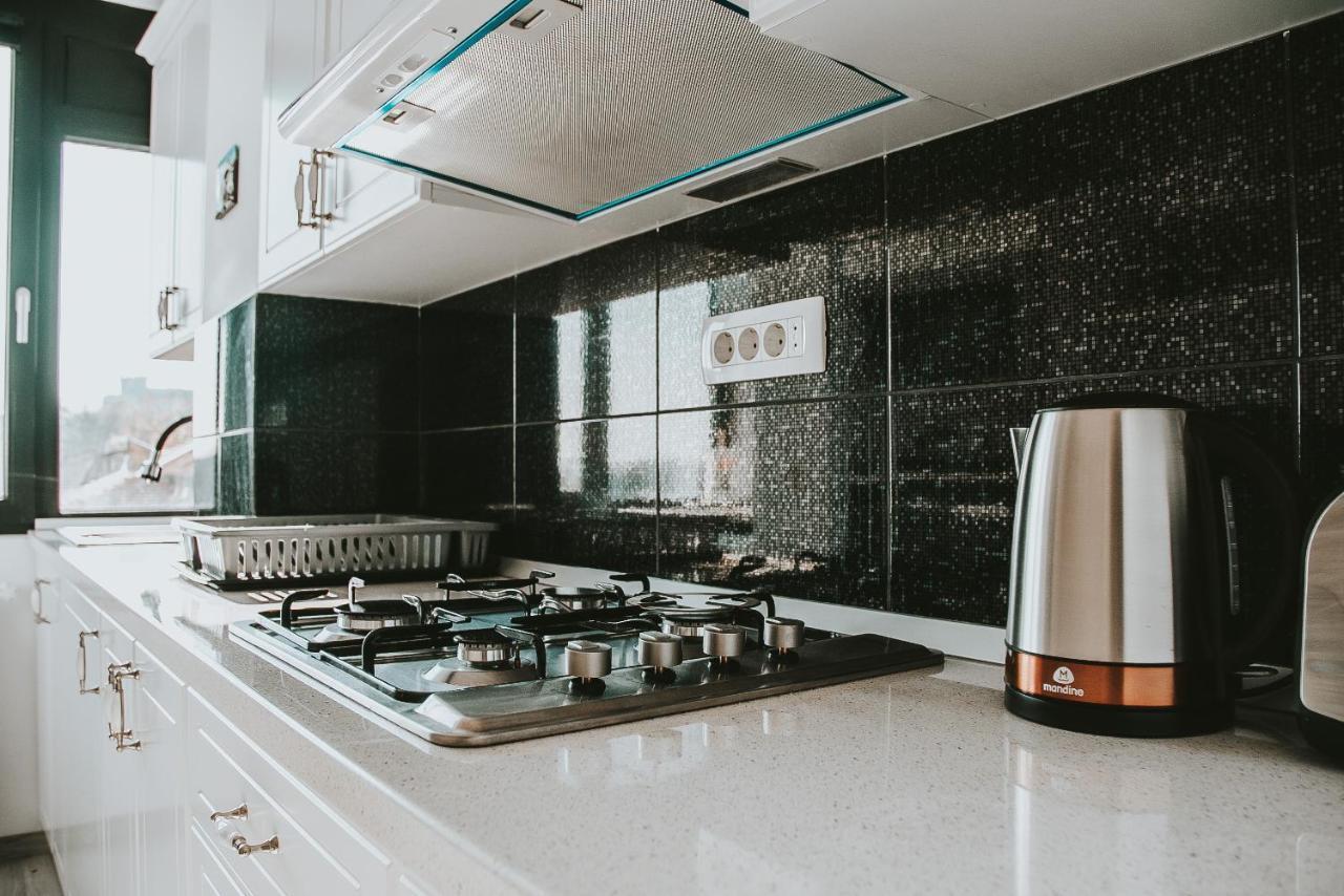 Splendid View Apartment ซูชาวา ภายนอก รูปภาพ